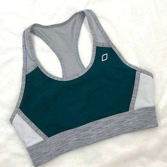 Lorna Jane Alpine Sports Bra - Picture 2 of 7